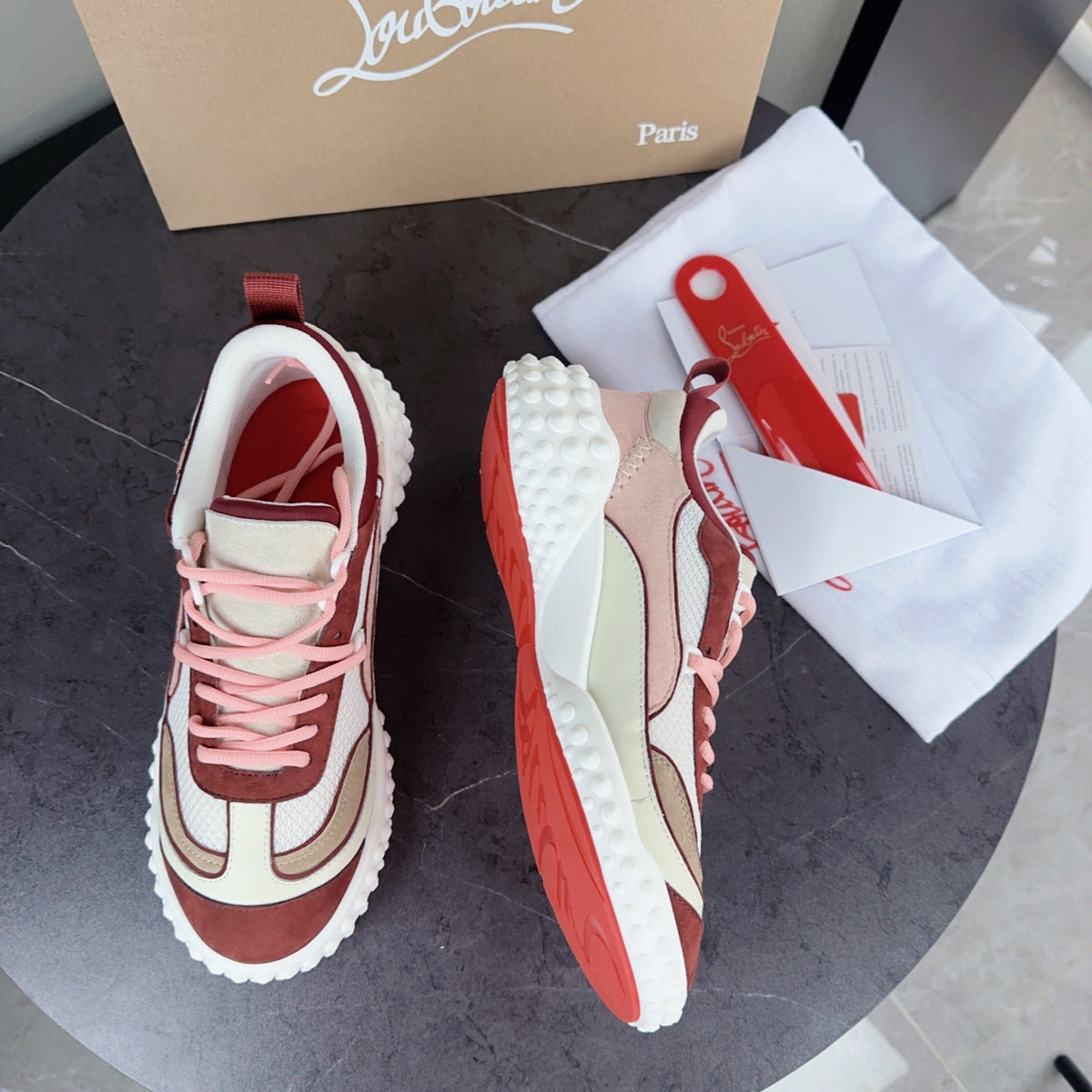 Z2P96A11 Popular high-quality shoes