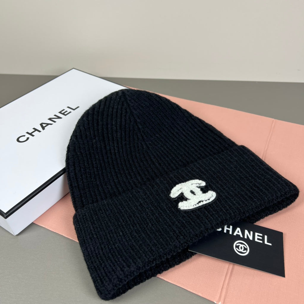 M1R96C33 Fashion hats