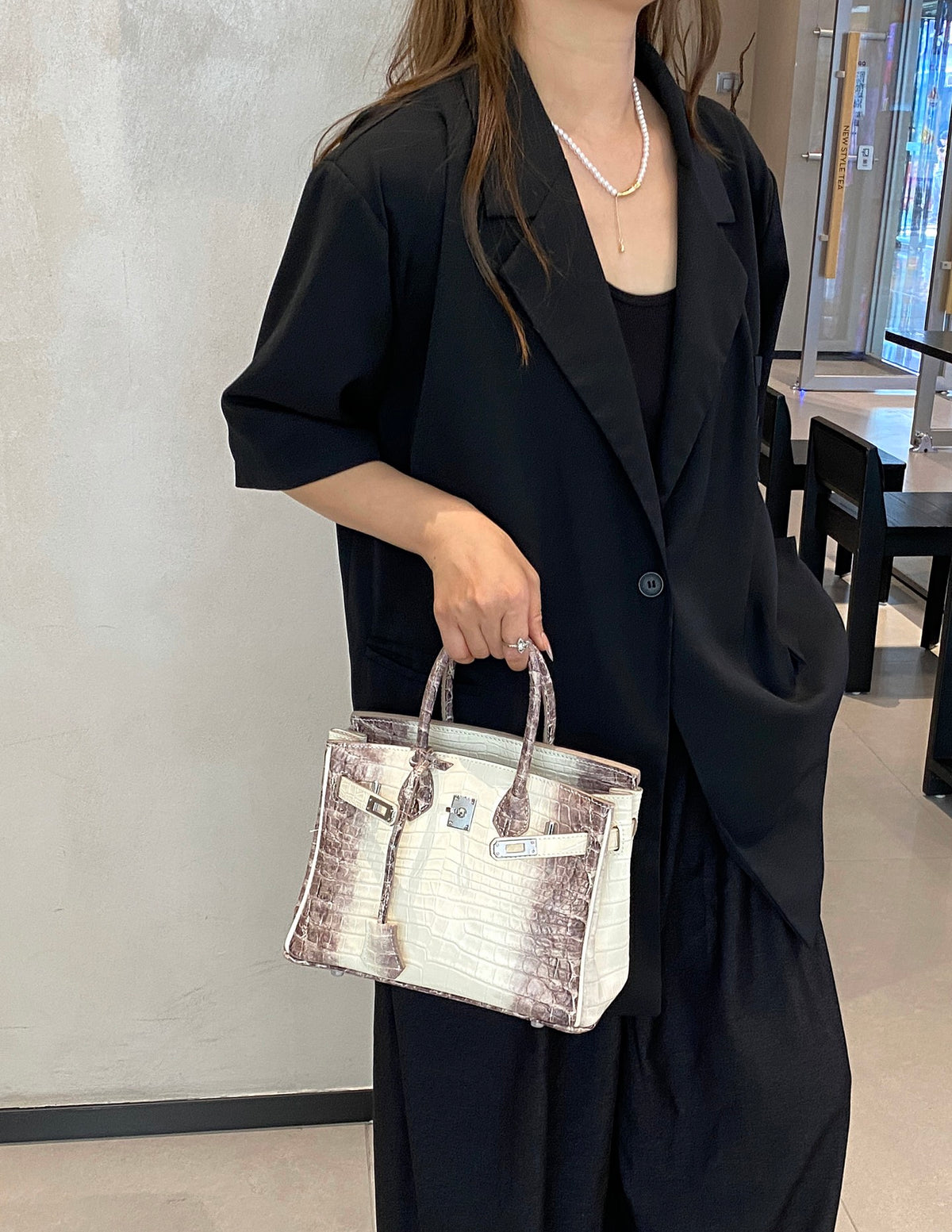 B1R86H2 Popular leather bag