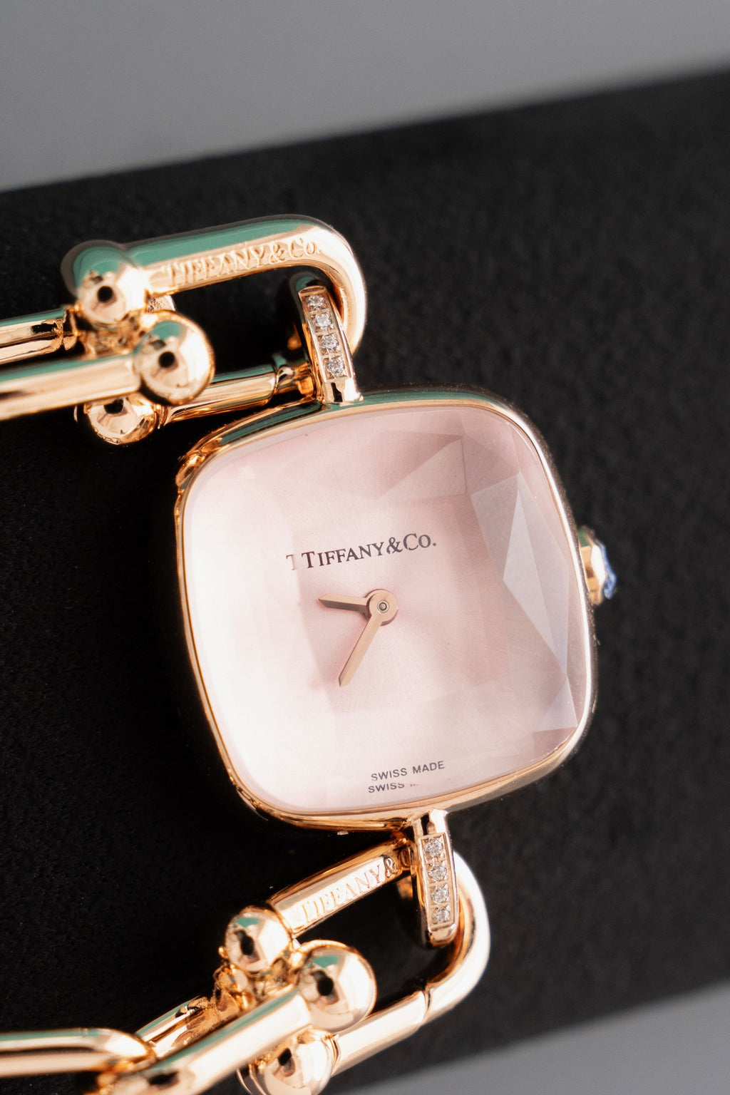 136RT73L Popular Watches