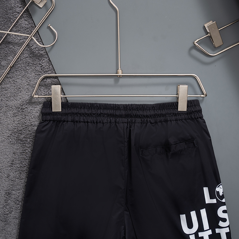 U1N36E33 Popular shorts