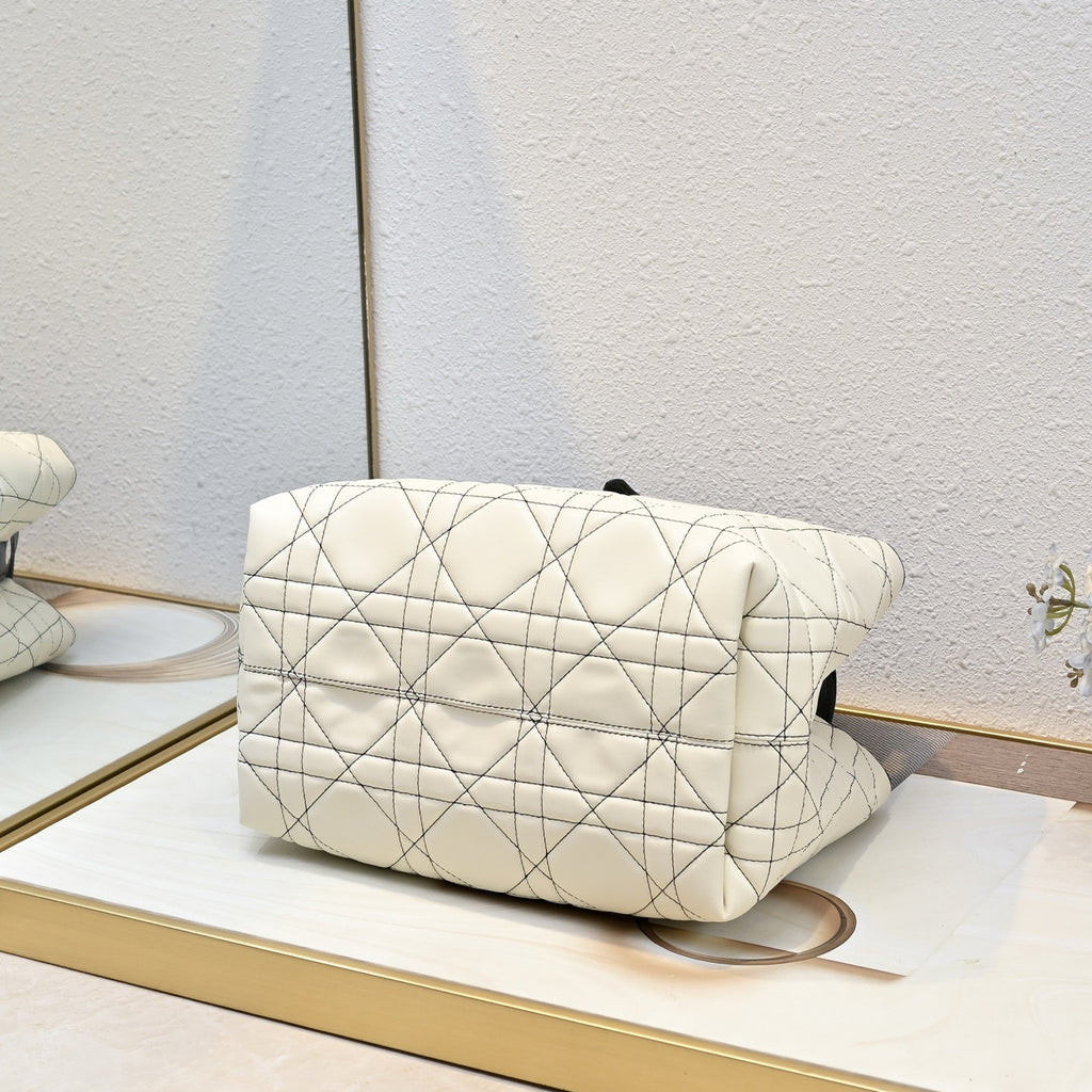 B1R76D40 Fashion leather bag