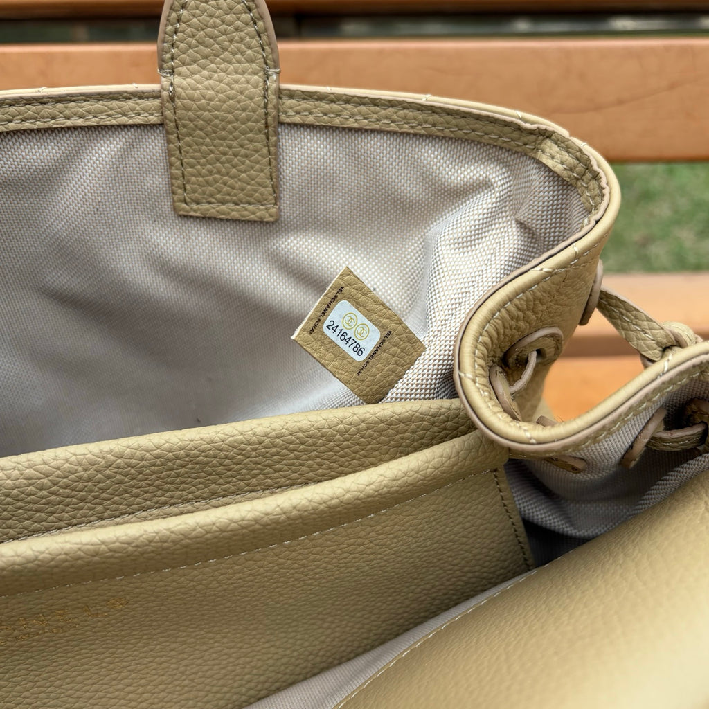 B1X66C4 Fashion leather bag