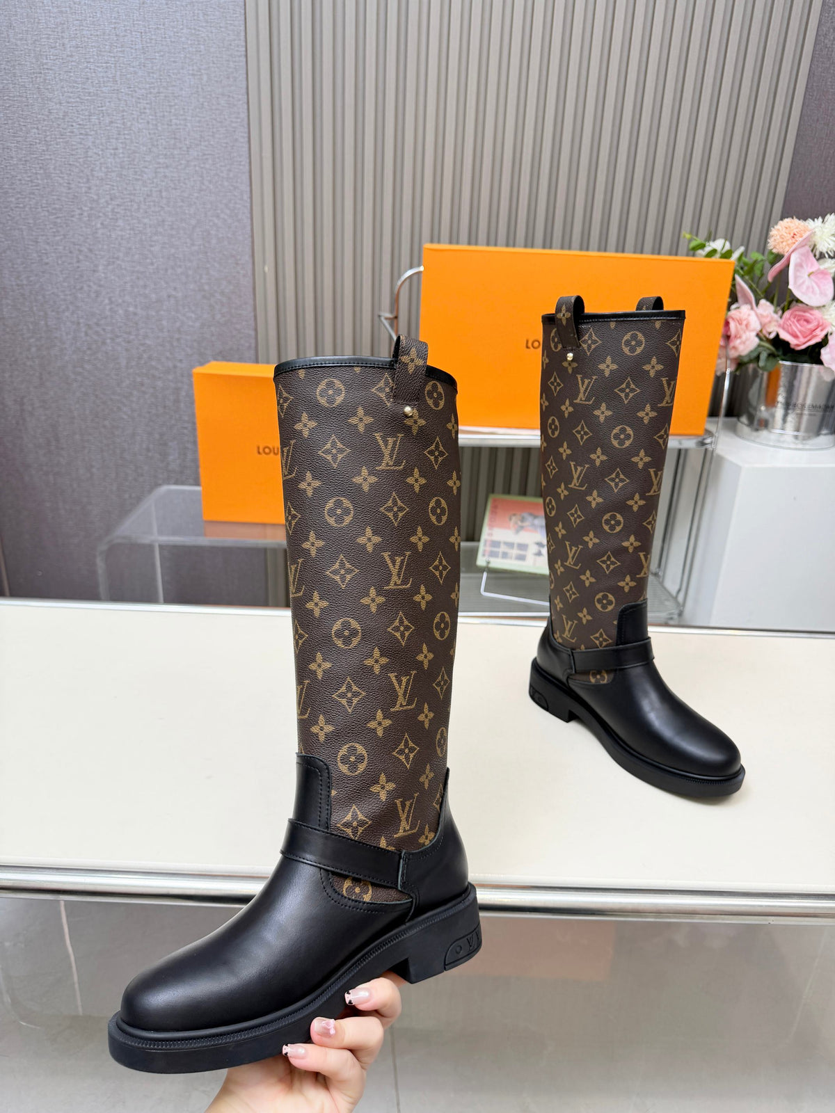 Z2P106E21 Fashion high-quality shoes