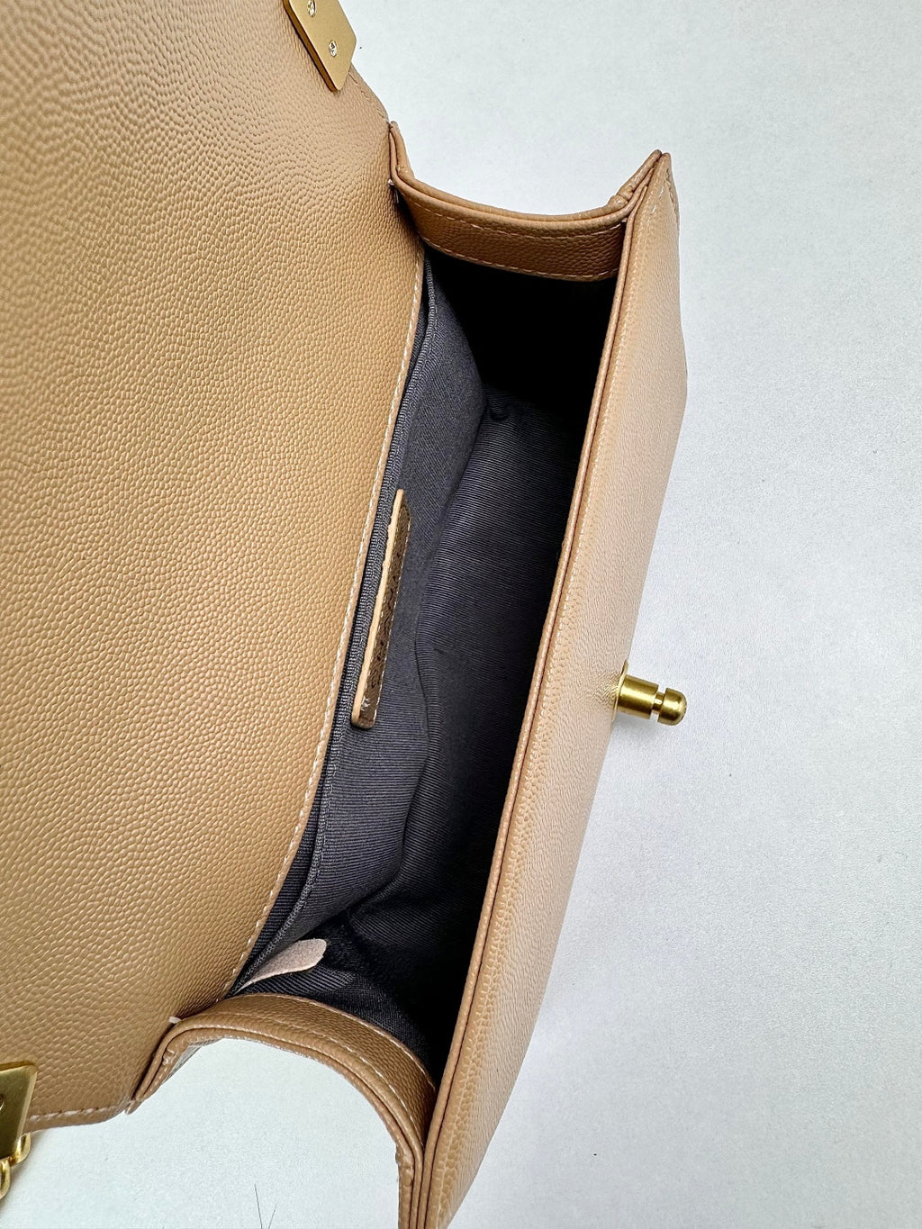 136PC16B Popular leather bag