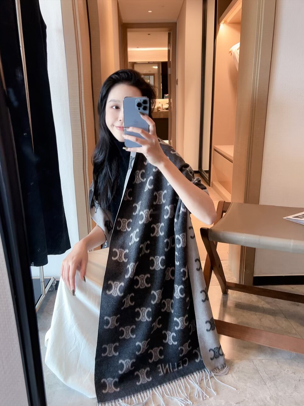 W1R96N122 Popular Winter Scarves