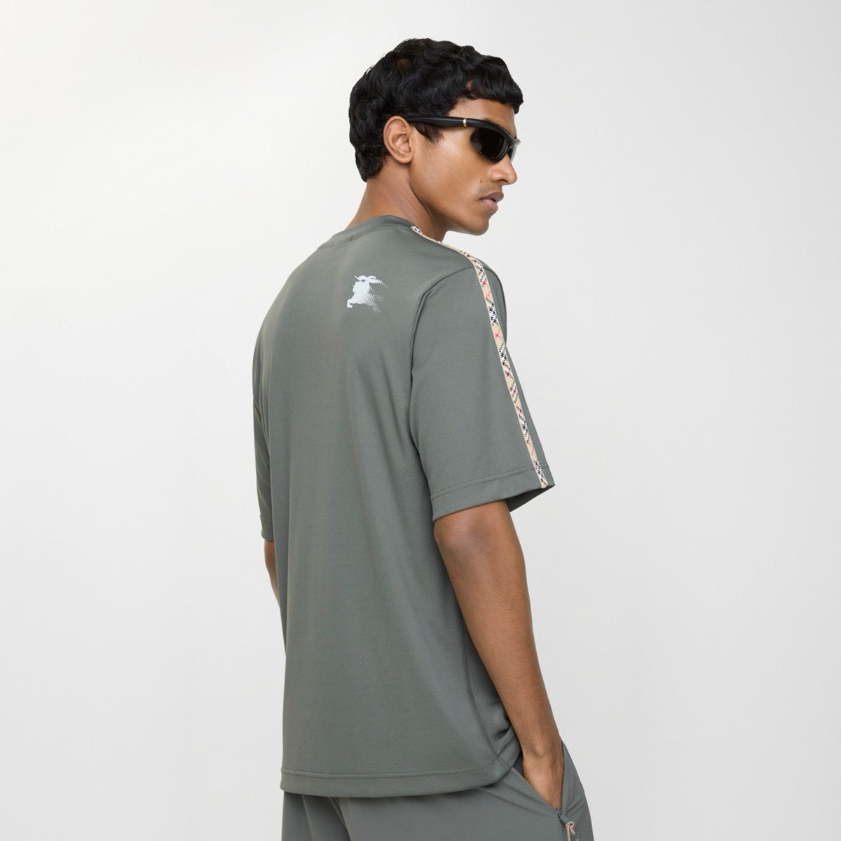 U1R86R7 Fashion T-shirts