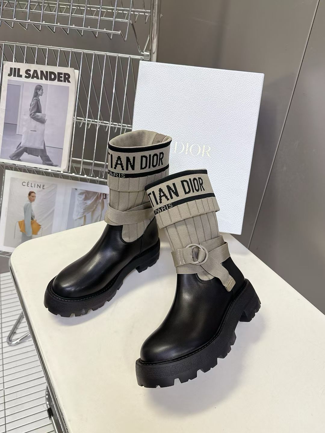 Z2P106D31 Fashion high-quality Boots (three colors)