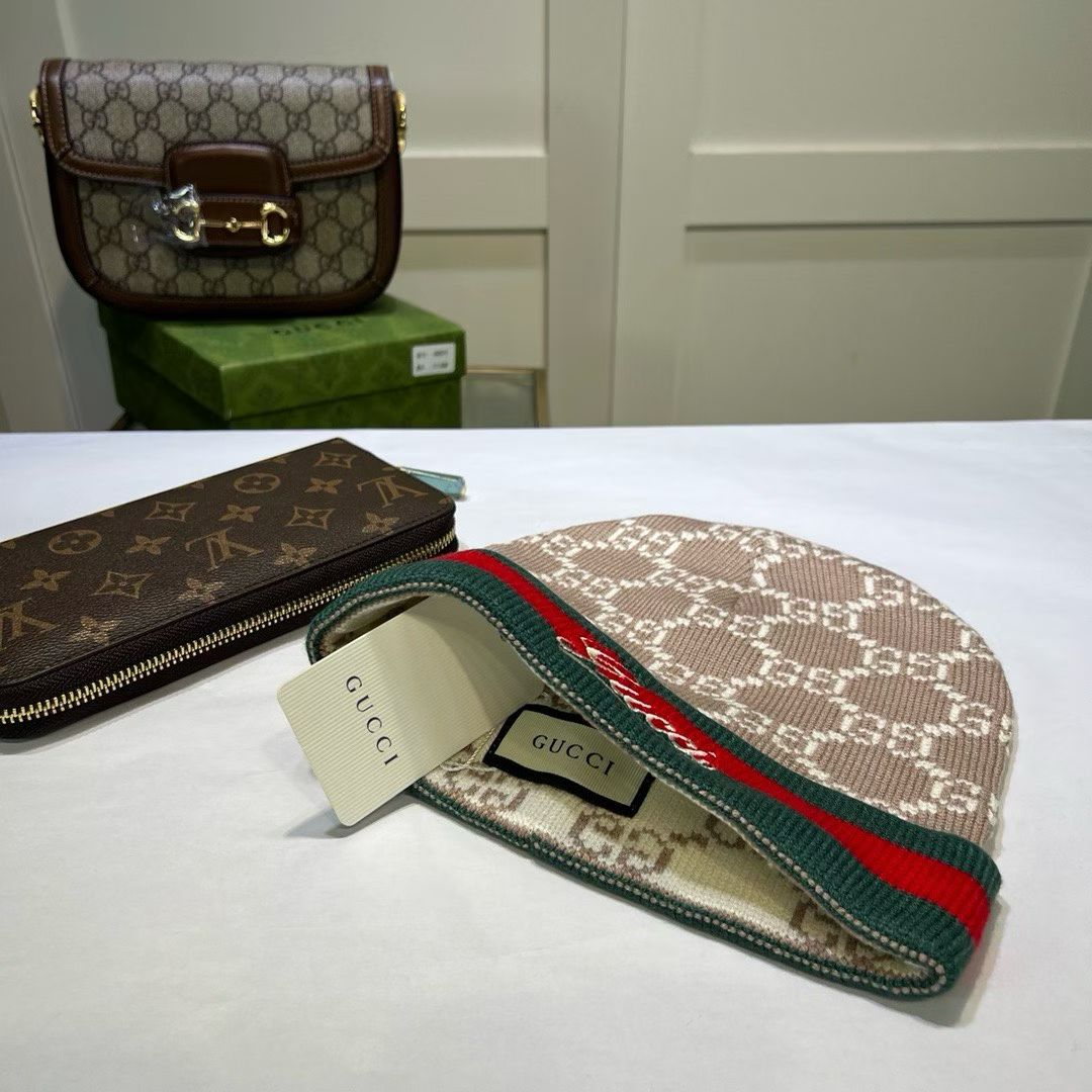 M1R86B48 Fashion hats