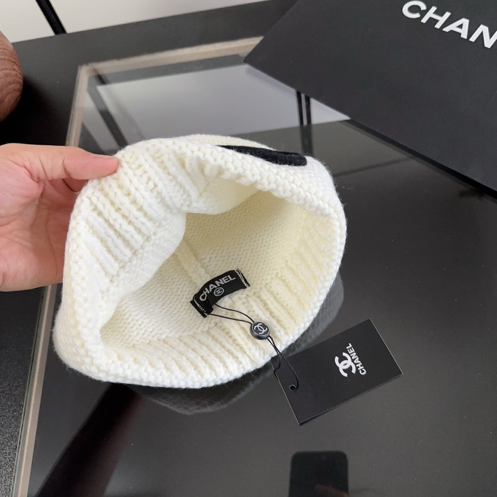 M1R86C26 Fashion hats