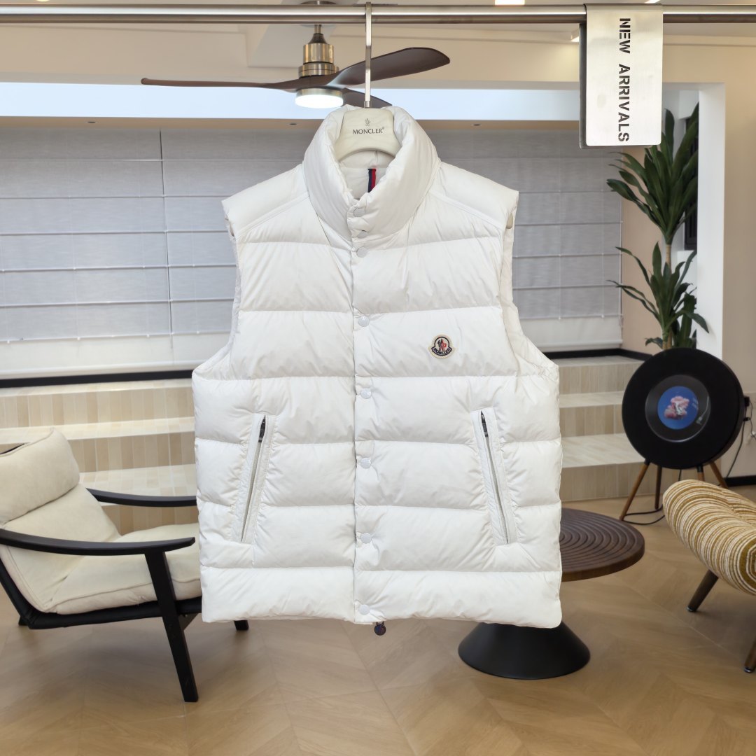 U3R106A1 Fashion down vest