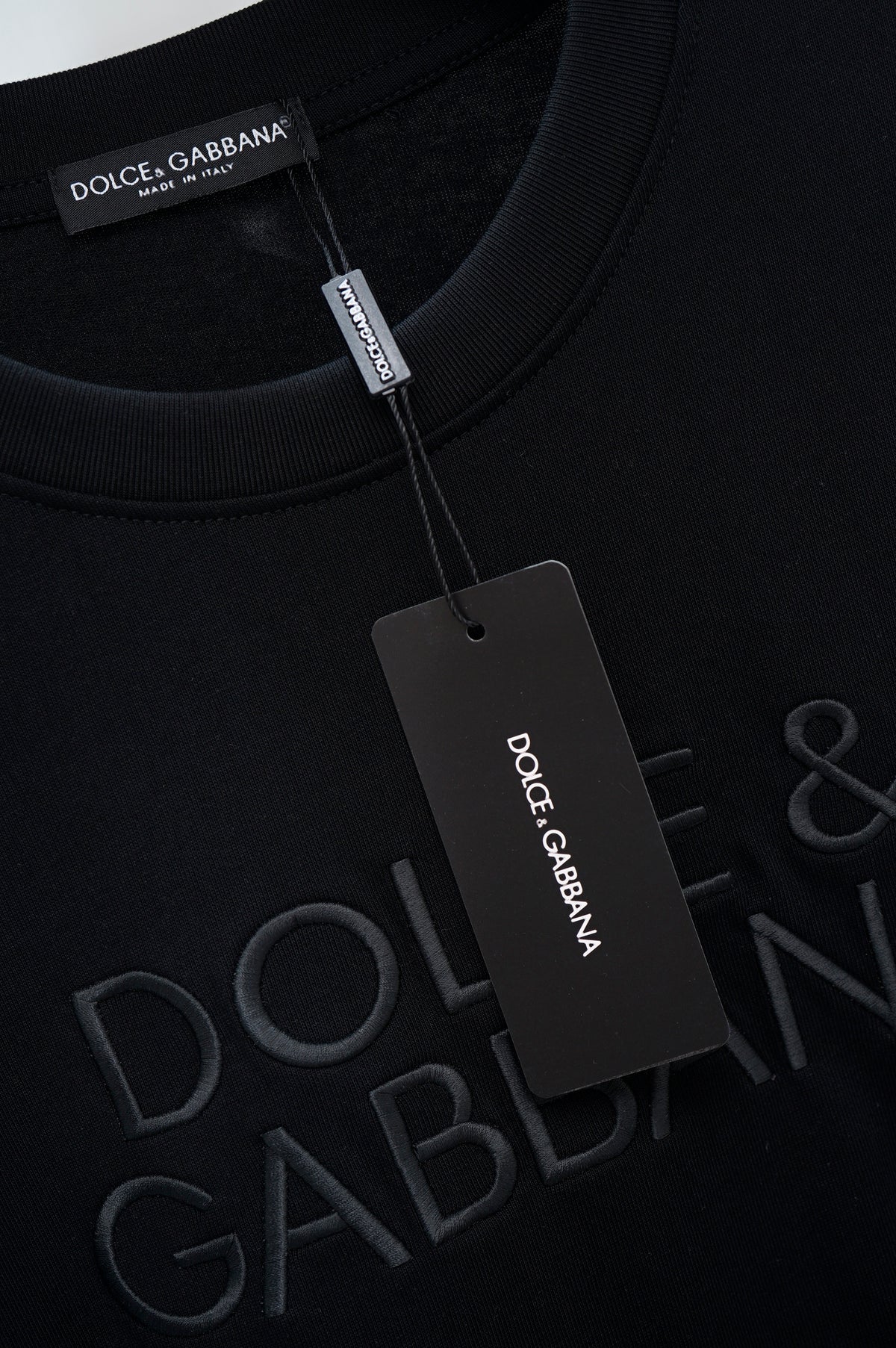 U1R86A10 Popular T-shirts