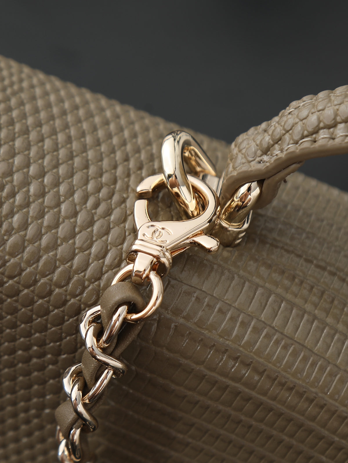 B1R76C23 Fashion leather bag