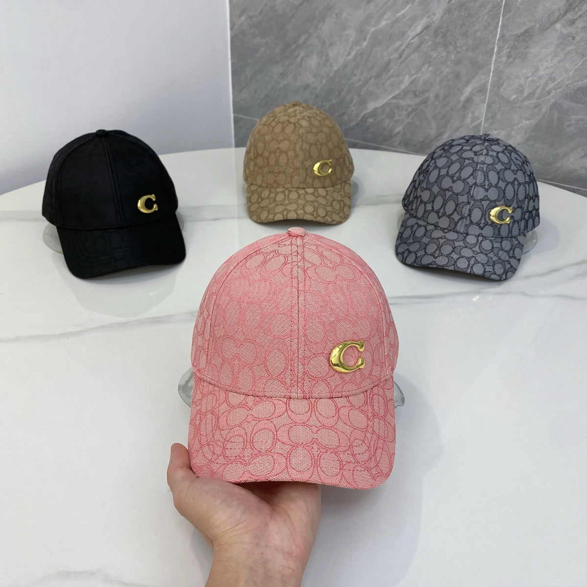 M1R86A116 Fashion hats