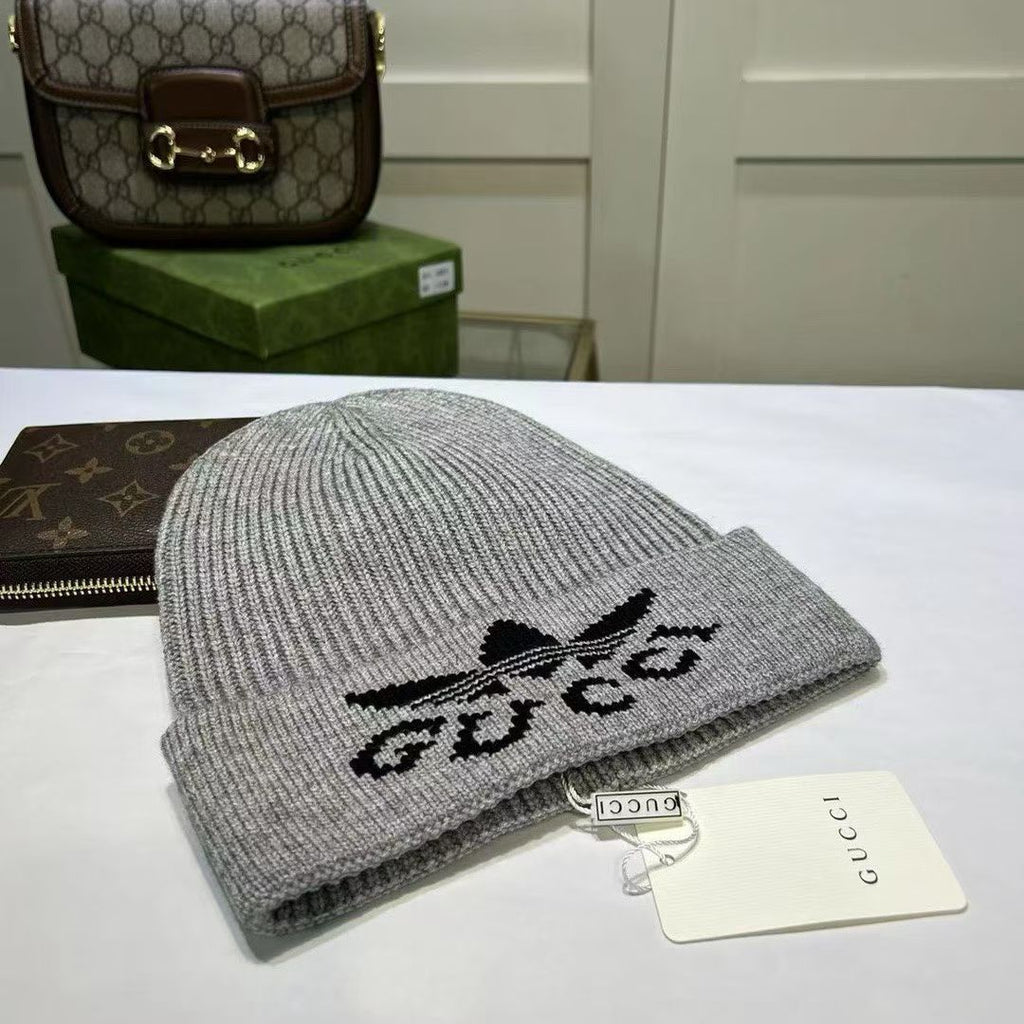 M1R86B41 Fashion hats