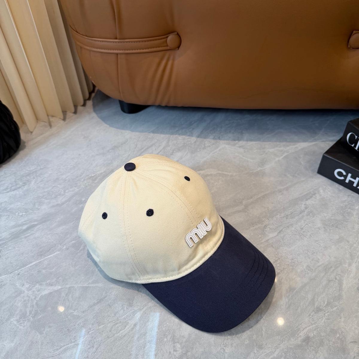 M1R76A8 Fashion hats
