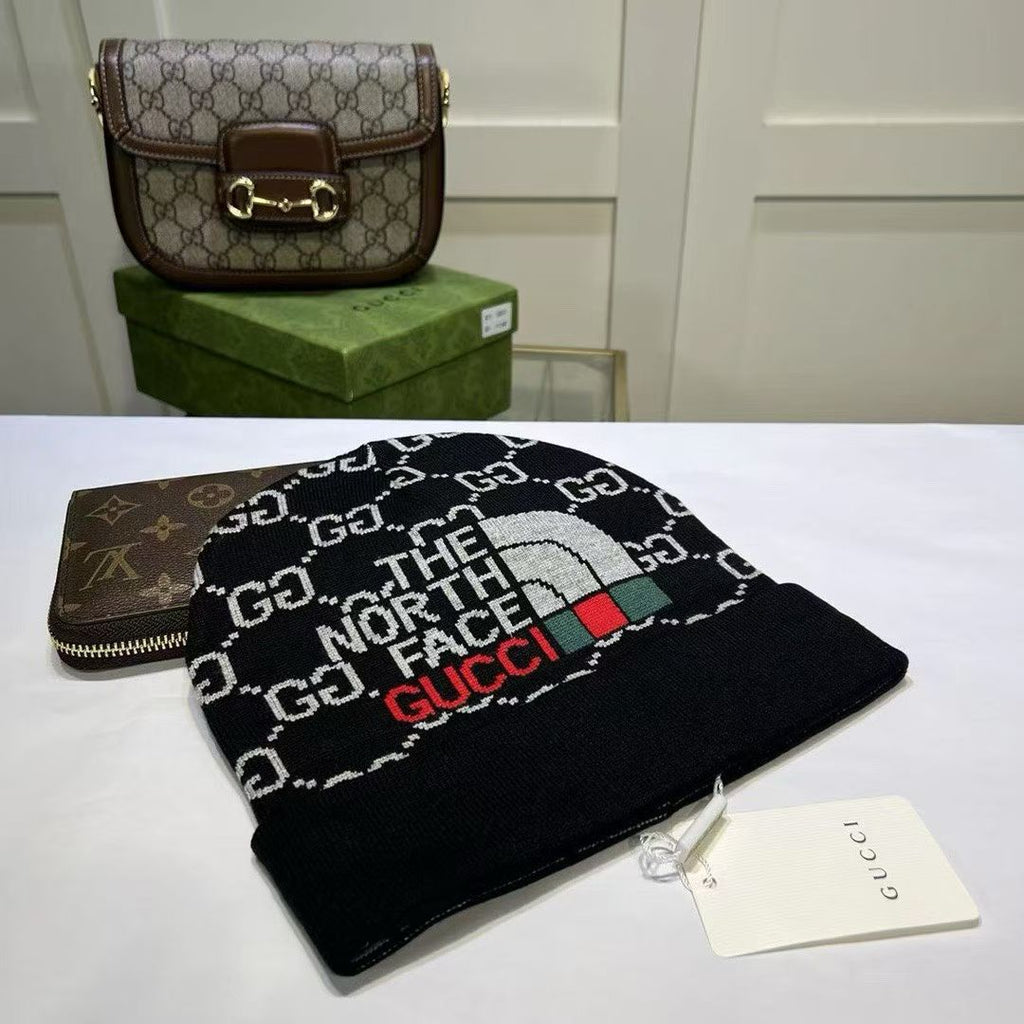 M1R86B58 Fashion hats