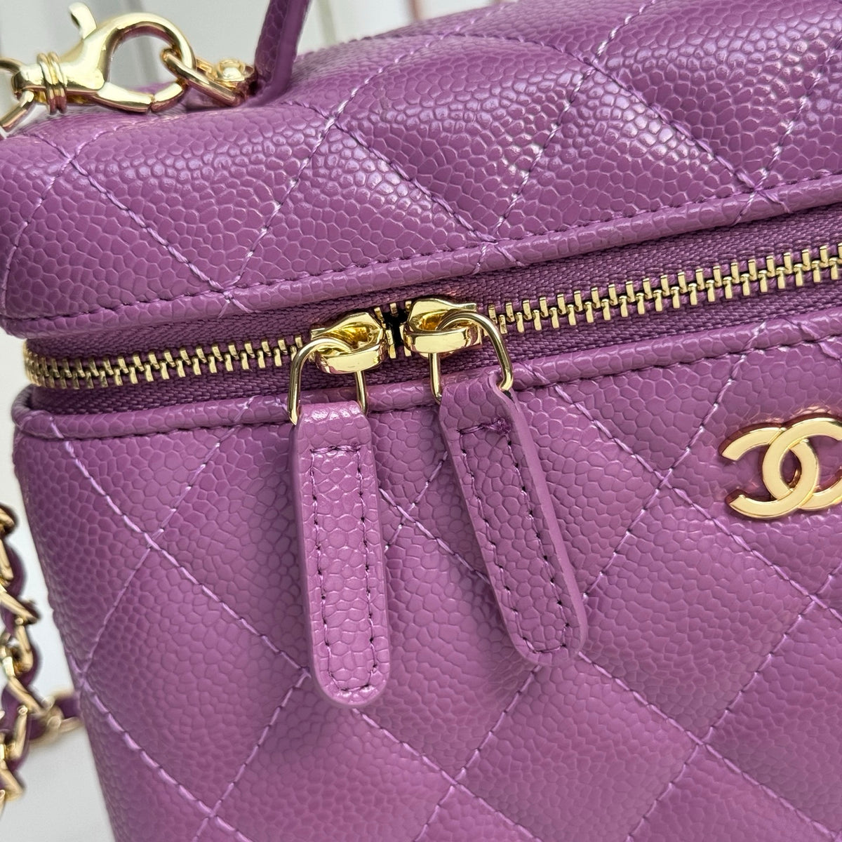 B1X66C19 Fashion leather bag