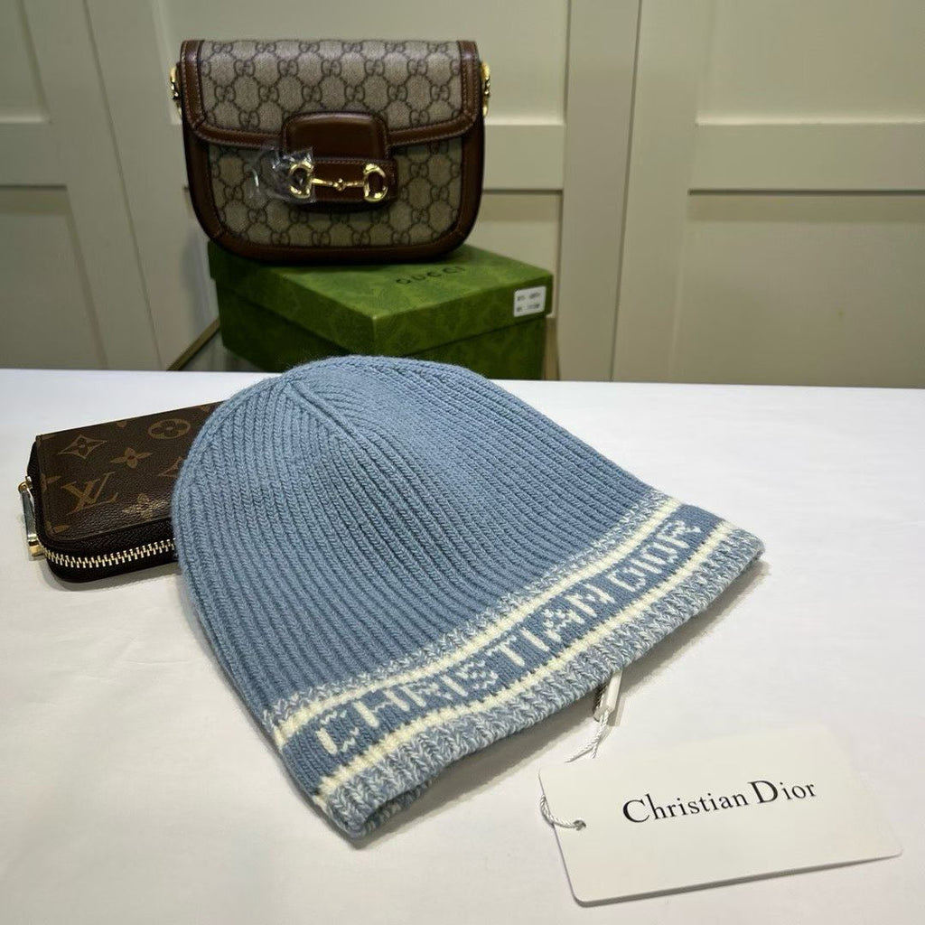 M1R86D99 Fashion hats