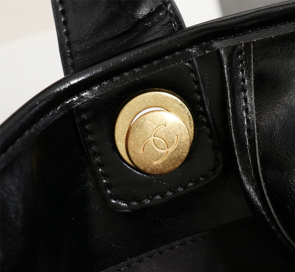 2XE349B Popular    leather bag 