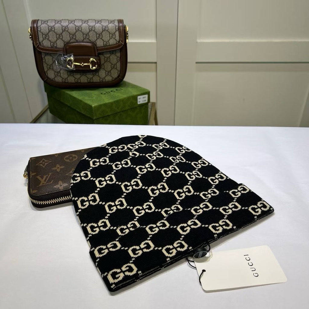 M1R86B55 Fashion hats