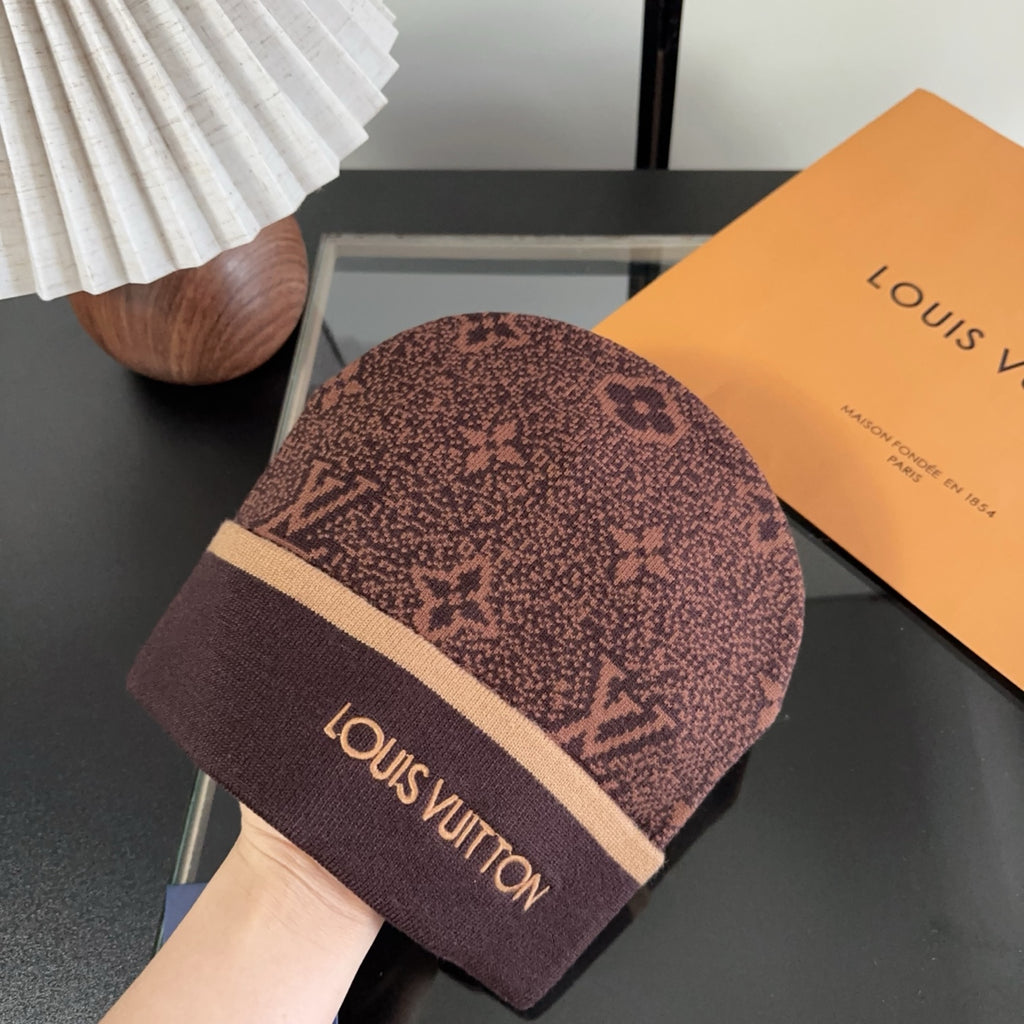 M1R86E19 Fashion hats