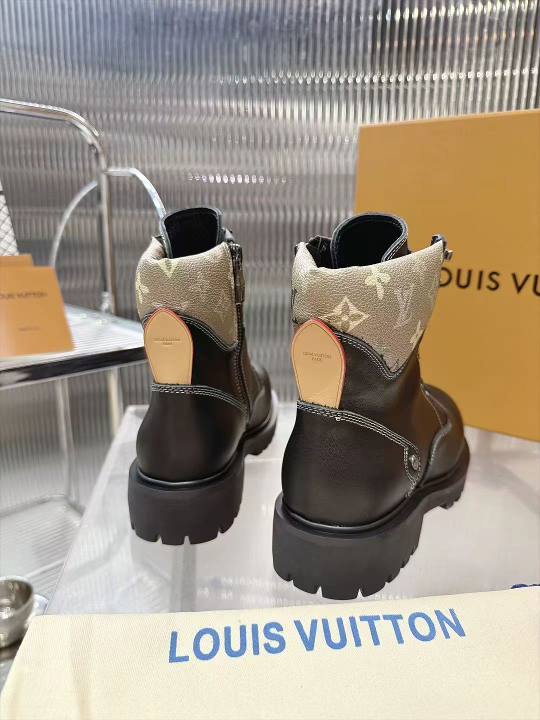 Z2P96E2 Popular high-quality leather shoes