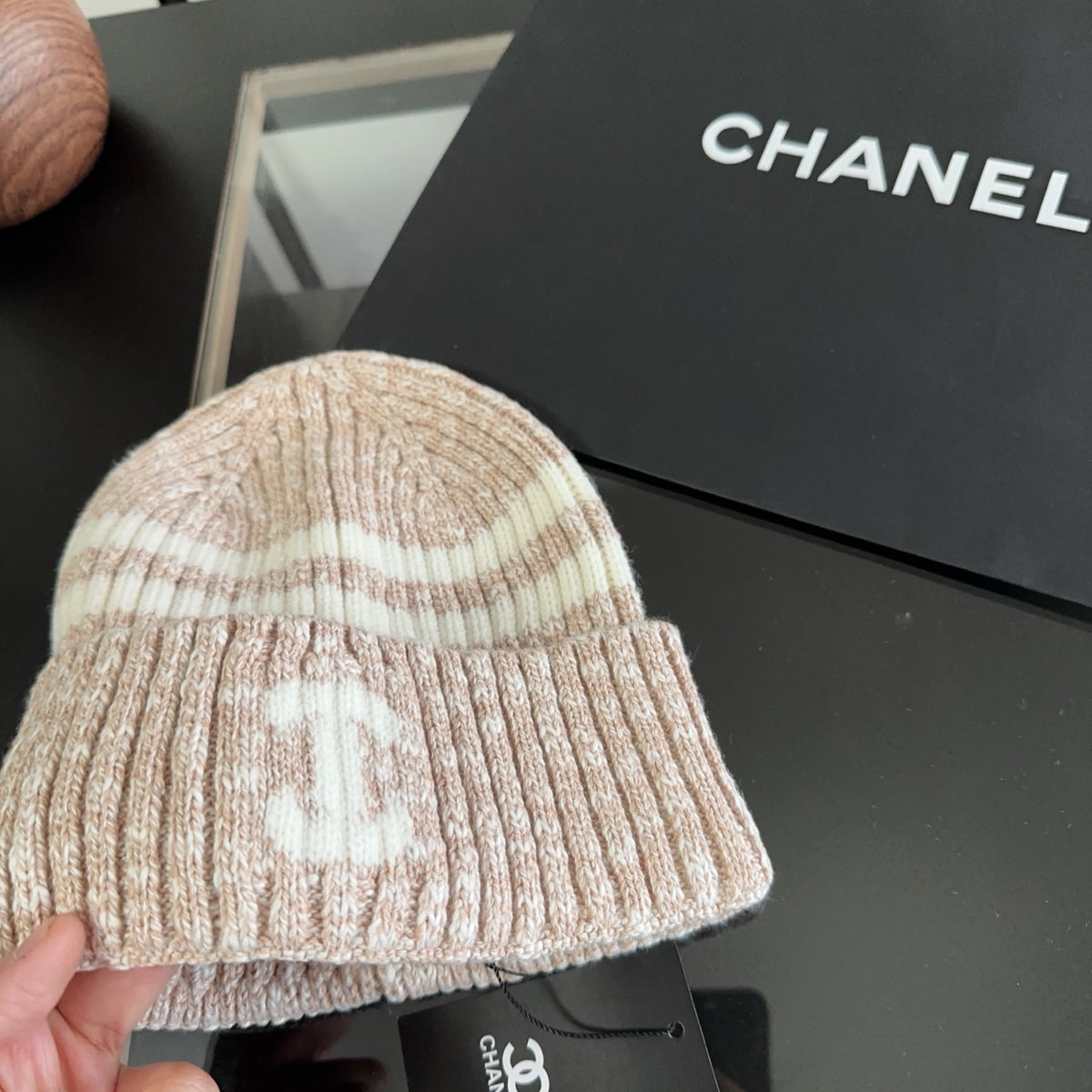 M1R86C24 Fashion hats