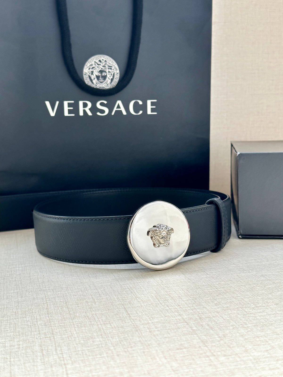 1115QV59P Popular High quality belt With full package