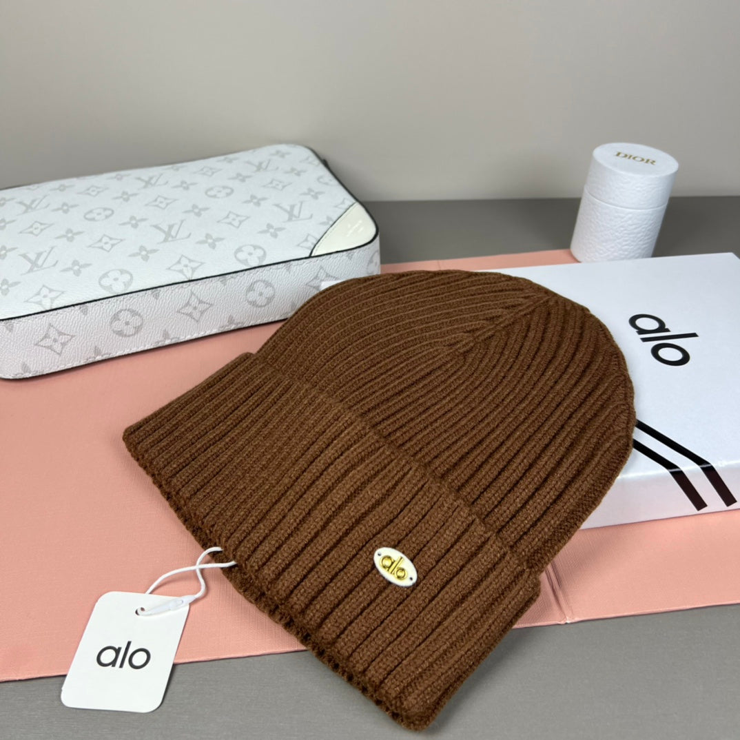 M1R96A28 Fashion hats