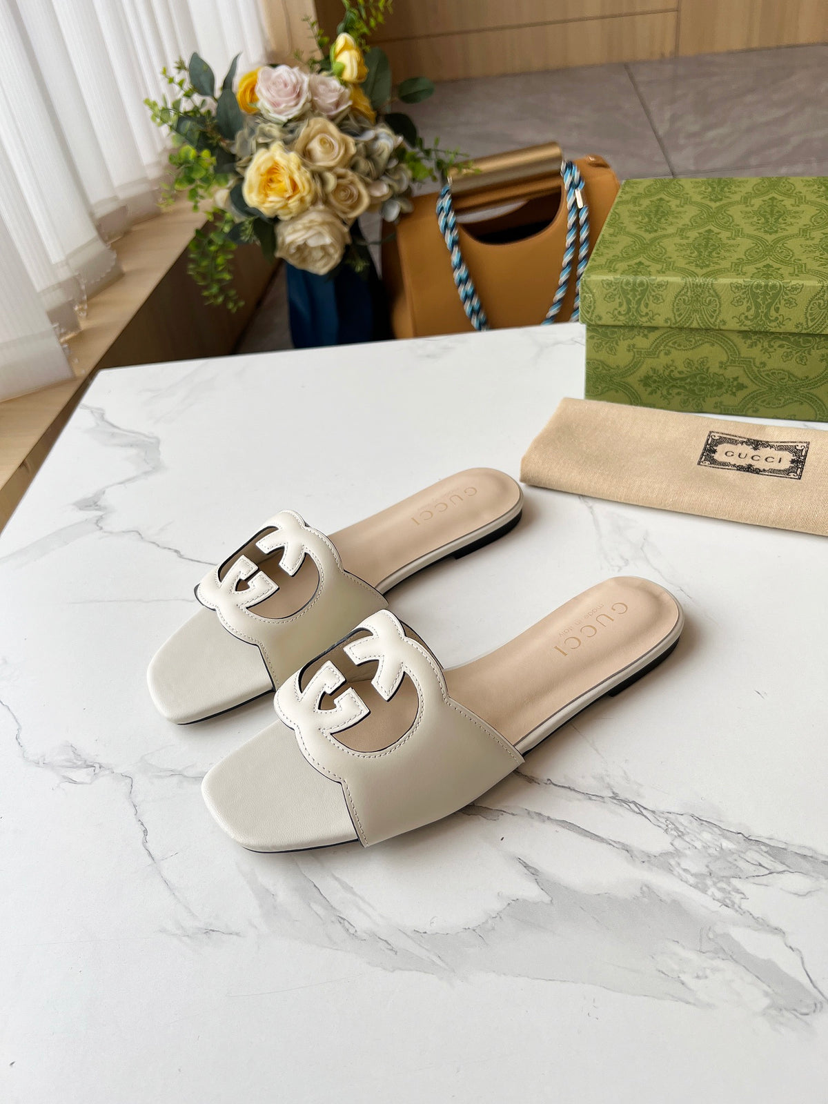 Z2X56B30 Popular high-quality leather Shoes