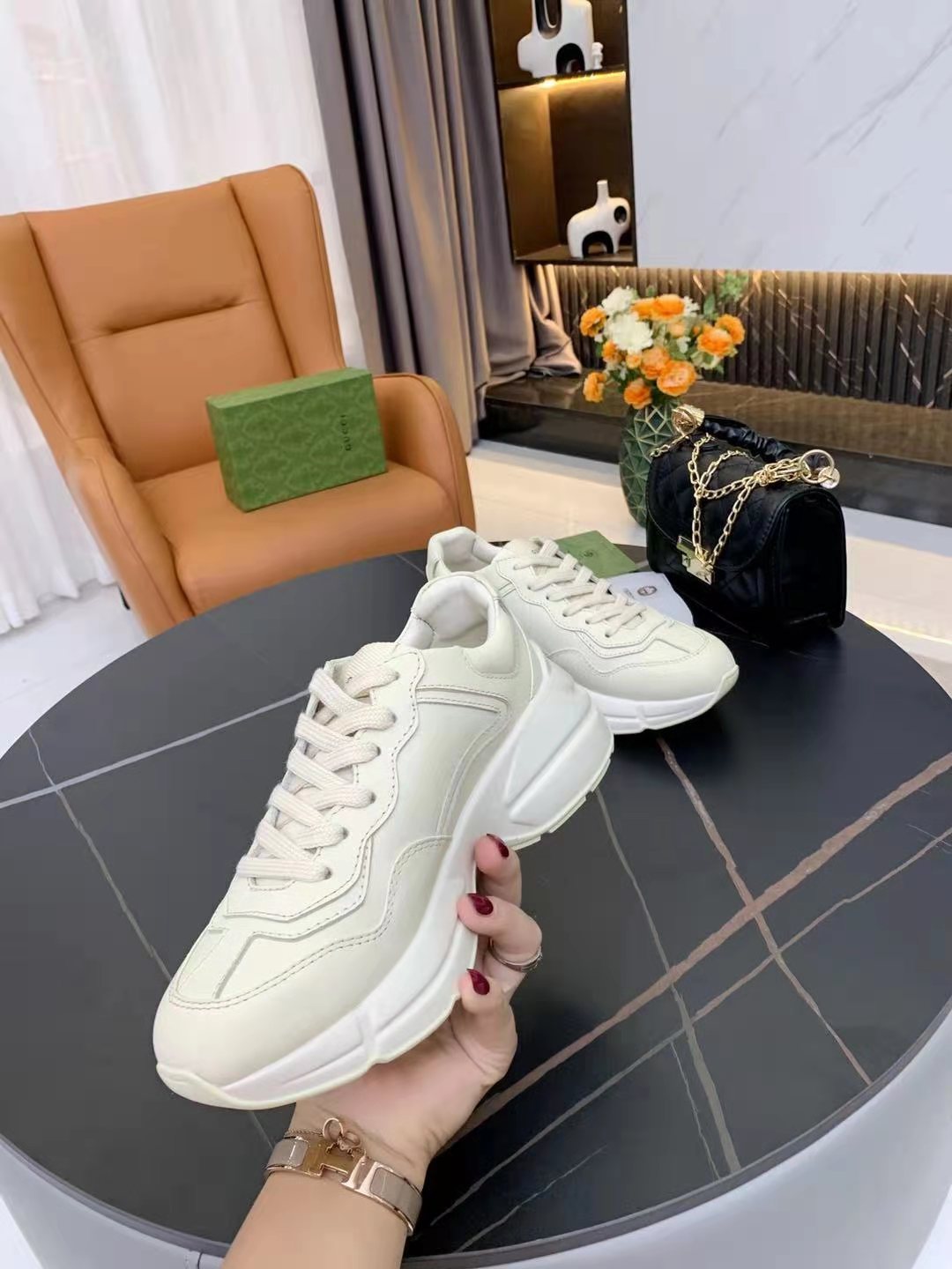 Z2P96B29 Popular high-quality leather shoes