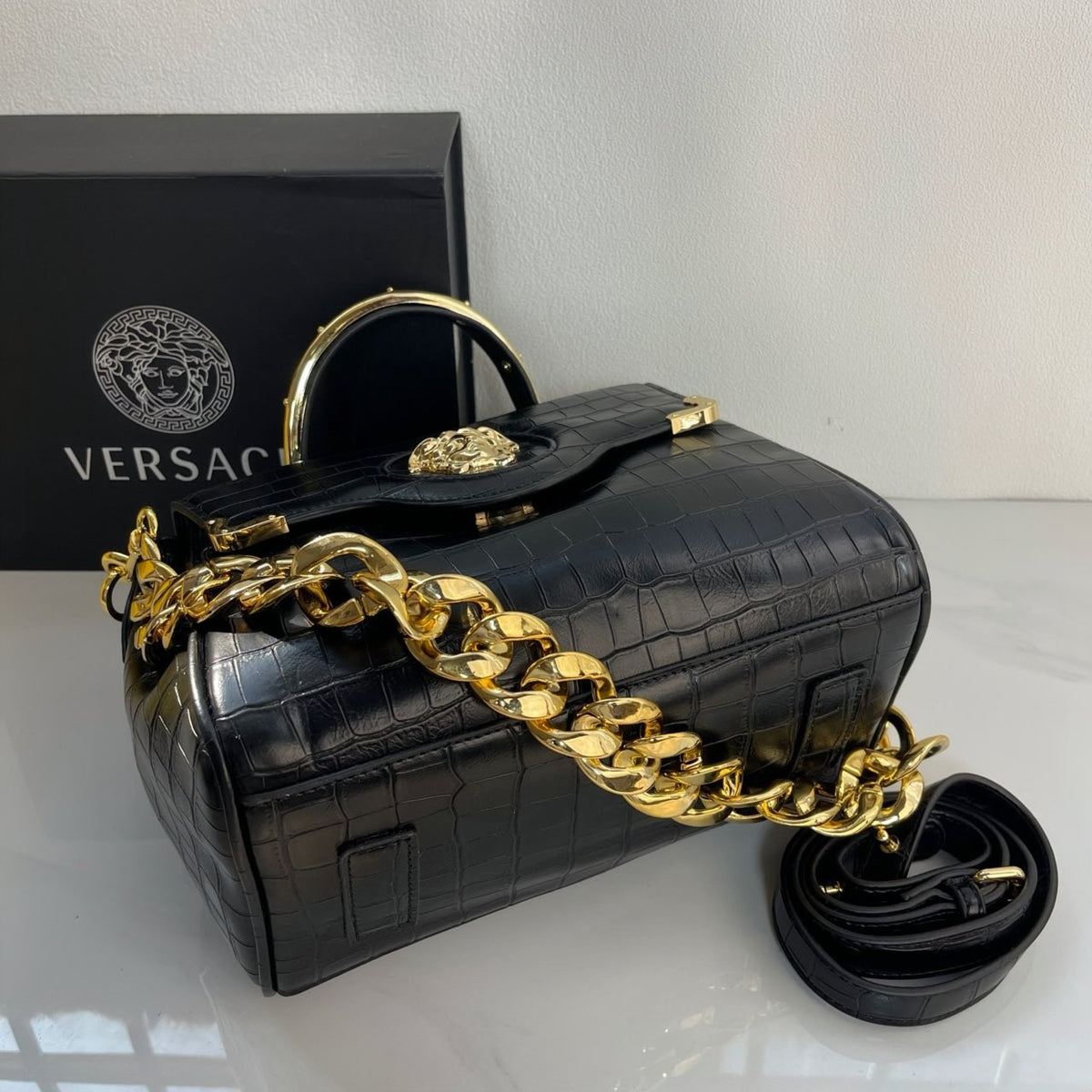 B1N96A32 Popular leather bag