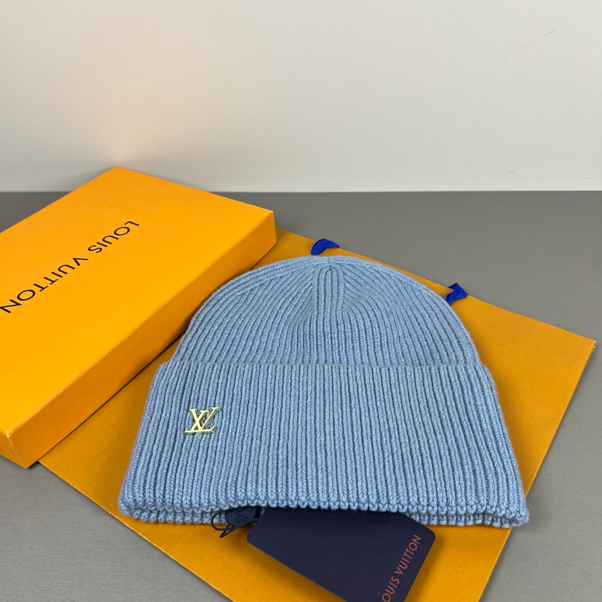 M1R96E32 Fashion hats