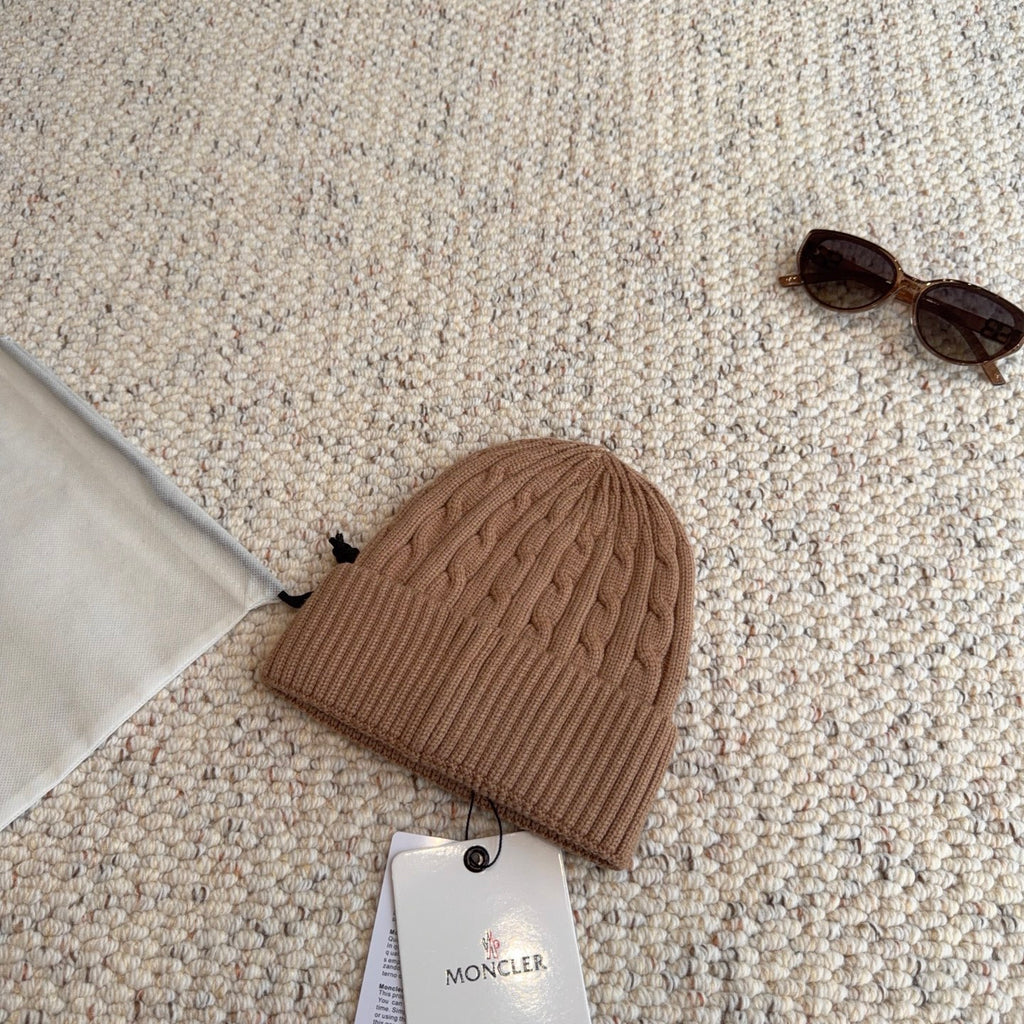 M1R96A14 Fashion hats
