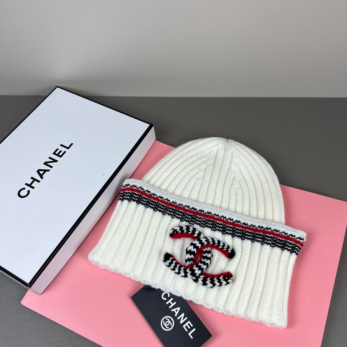 M1R86C2 Fashion hats