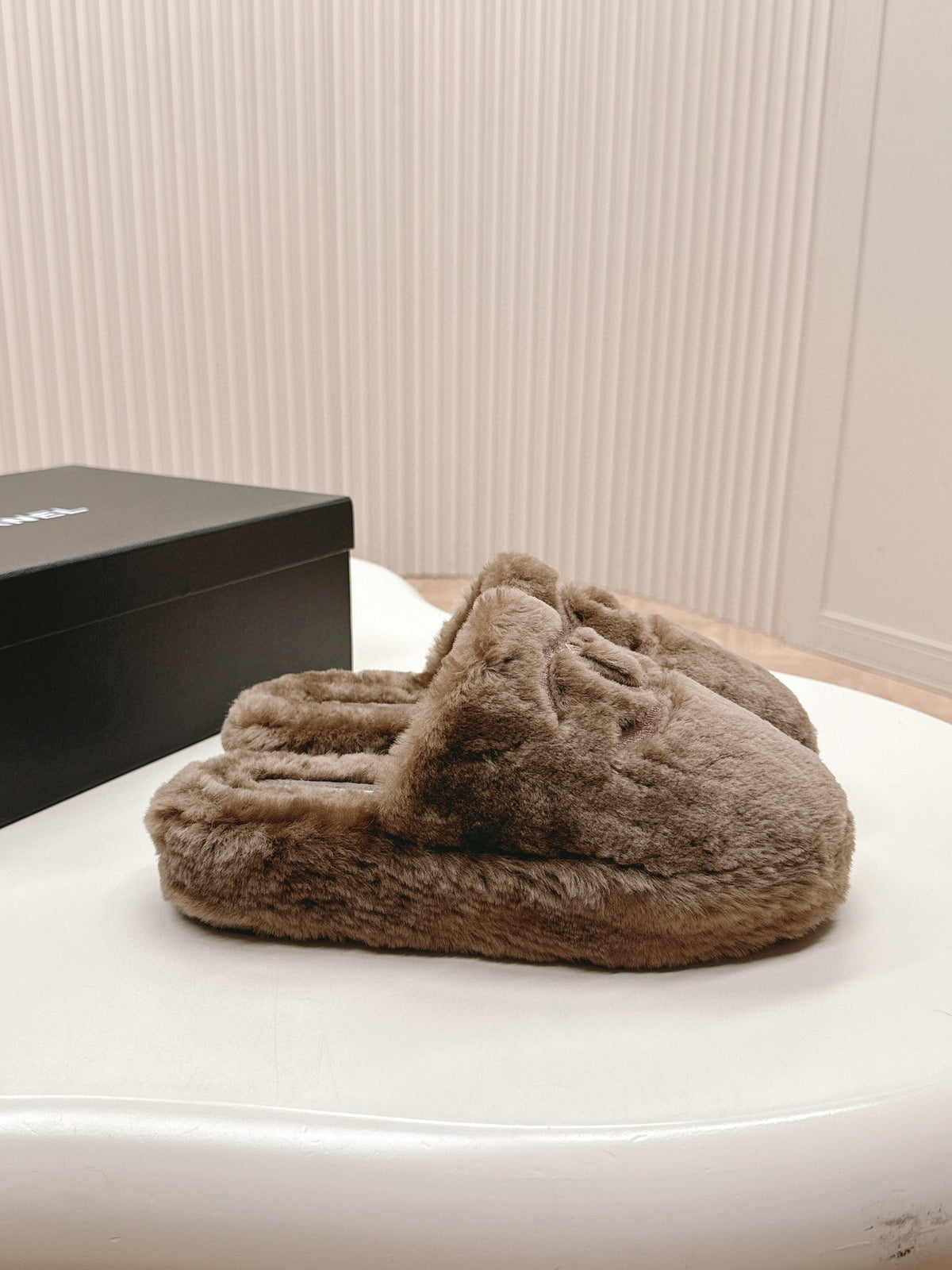 Z2P106C19 Fashion high-quality shoes