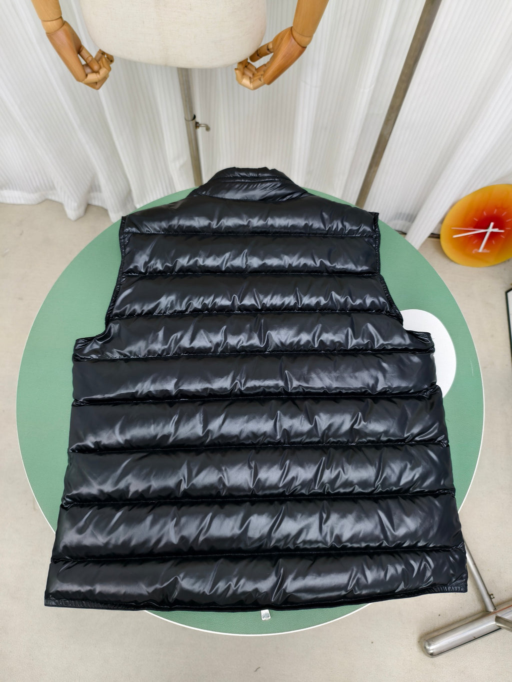 U3R106A25 Fashion down vest