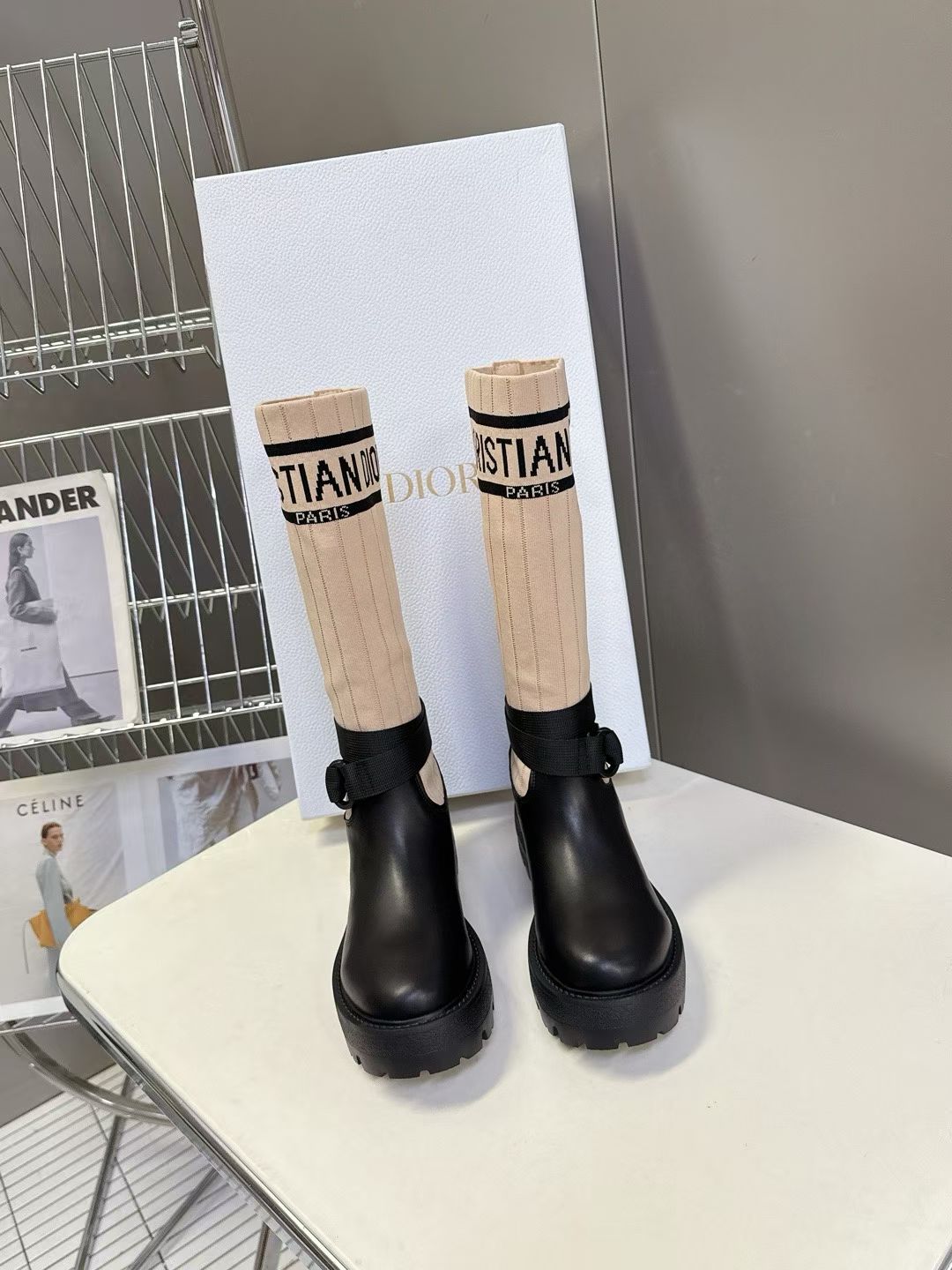 Z2P106D30 Fashion high-quality Boots