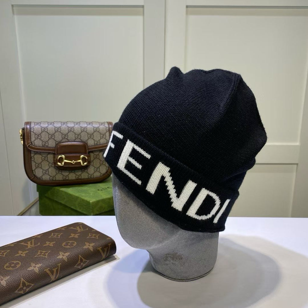 M1R86F63 Fashion hats