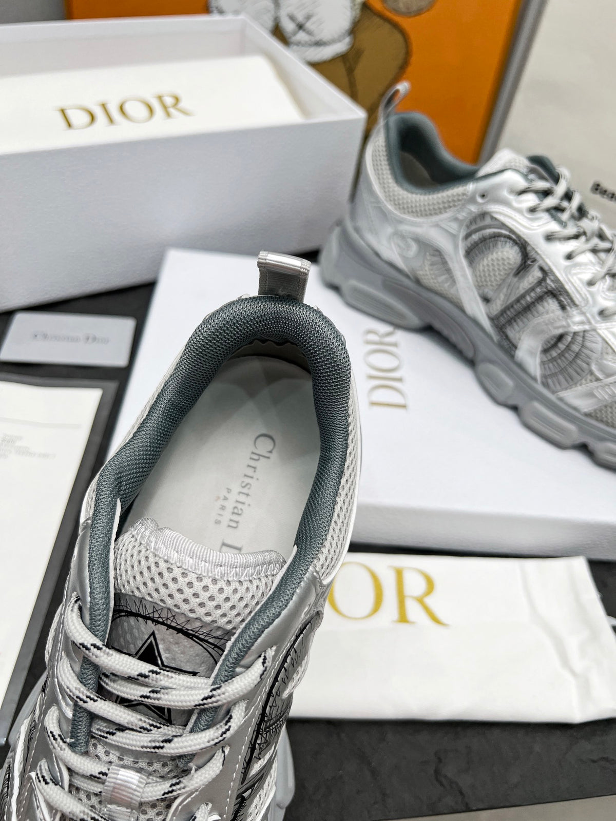 2105QD311Z Popular high-quality Shoes