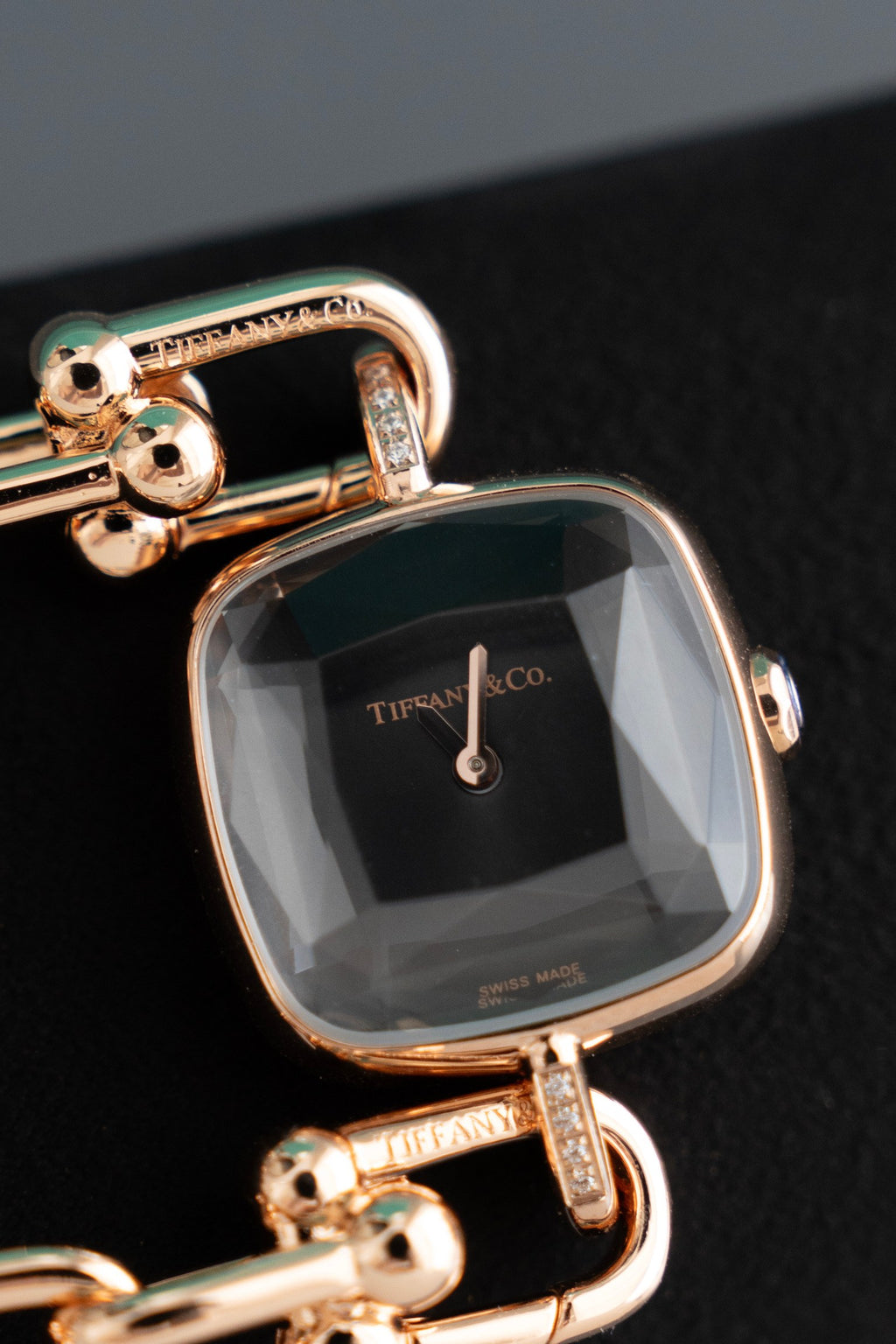 136RT73L Popular Watches