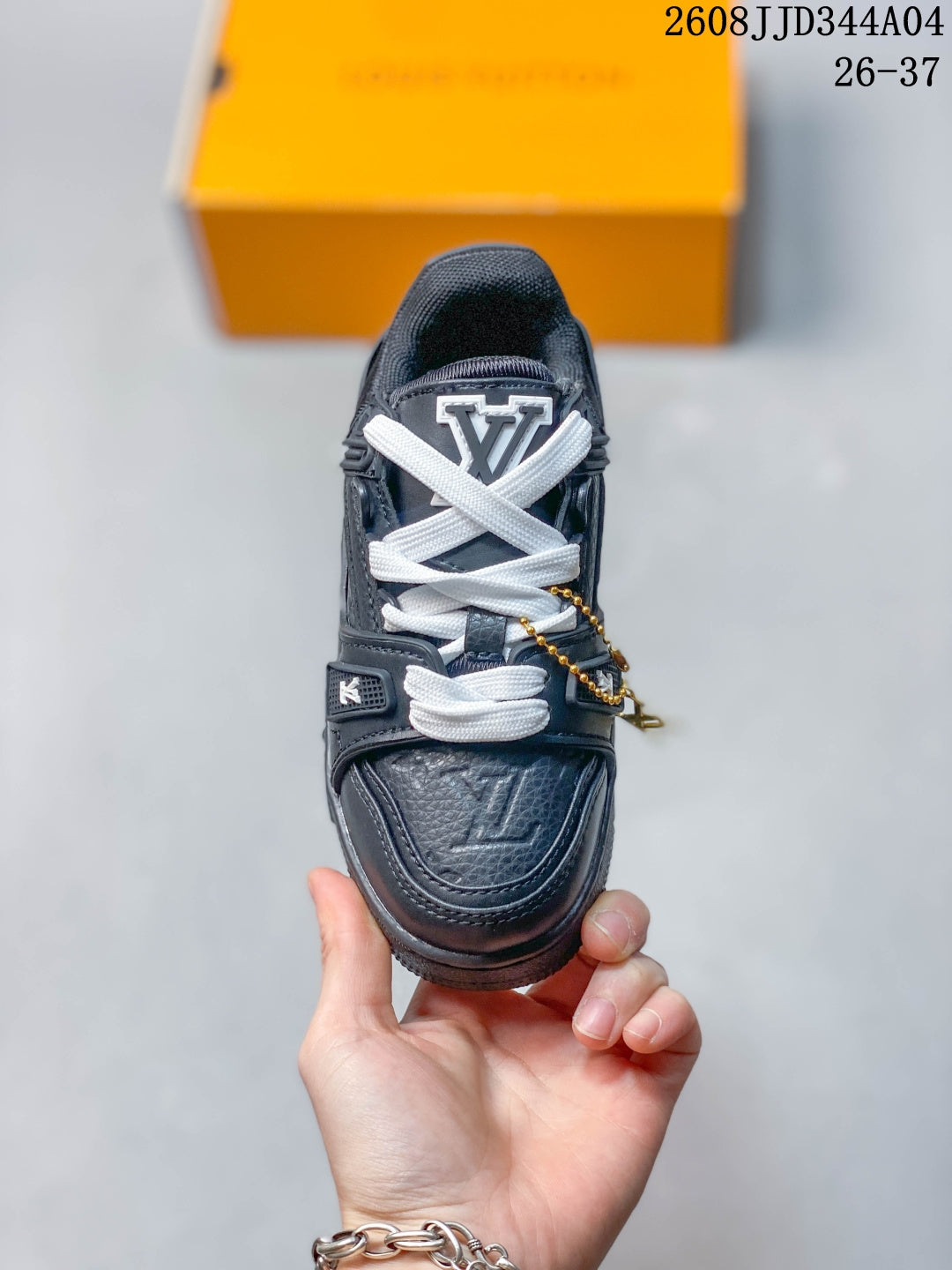 Z4R96E10  Popular Children's Shoes （Hanging decorations are not included）