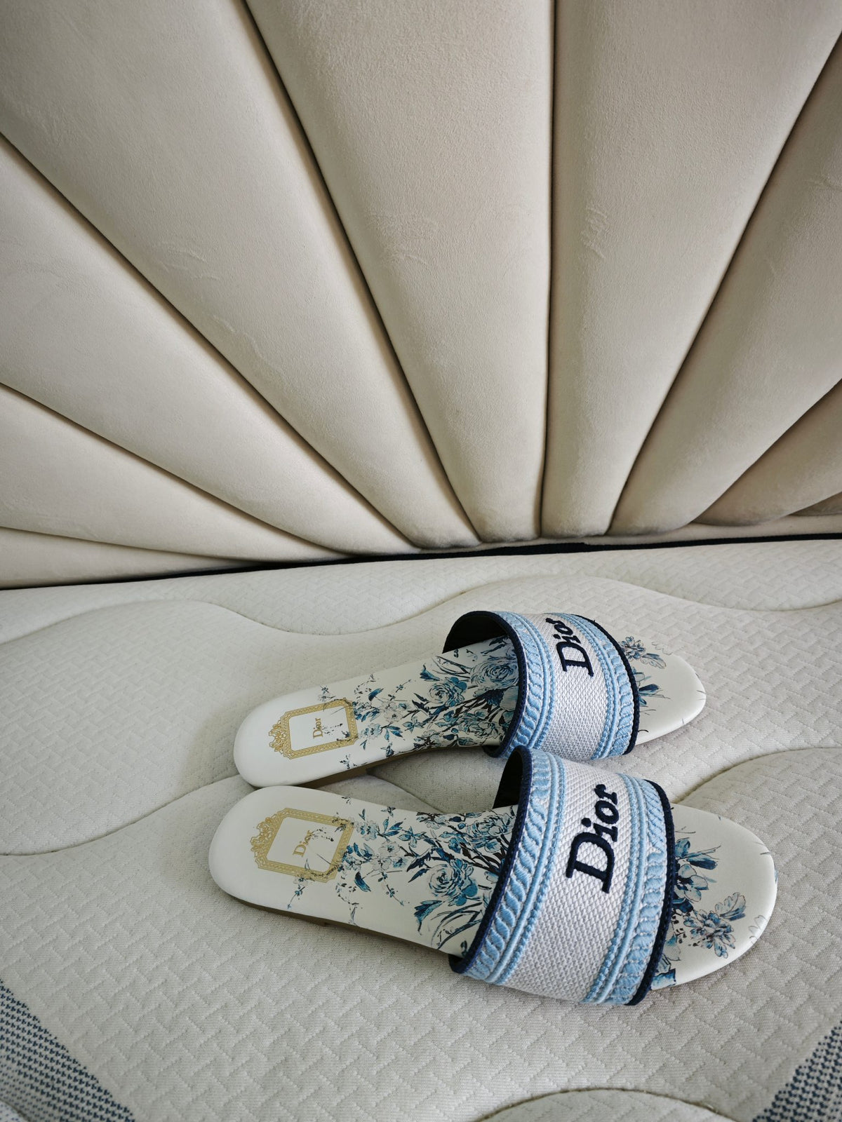 Z2R76D4 Fashion high-quality Shoes