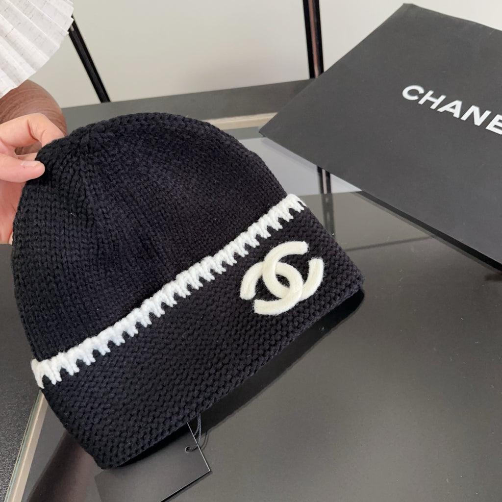 M1R86C26 Fashion hats