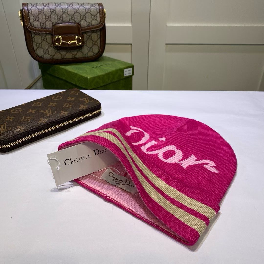 M1R86D59 Fashion hats