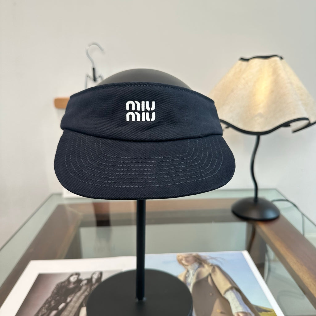 M1R76A9 Fashion hats