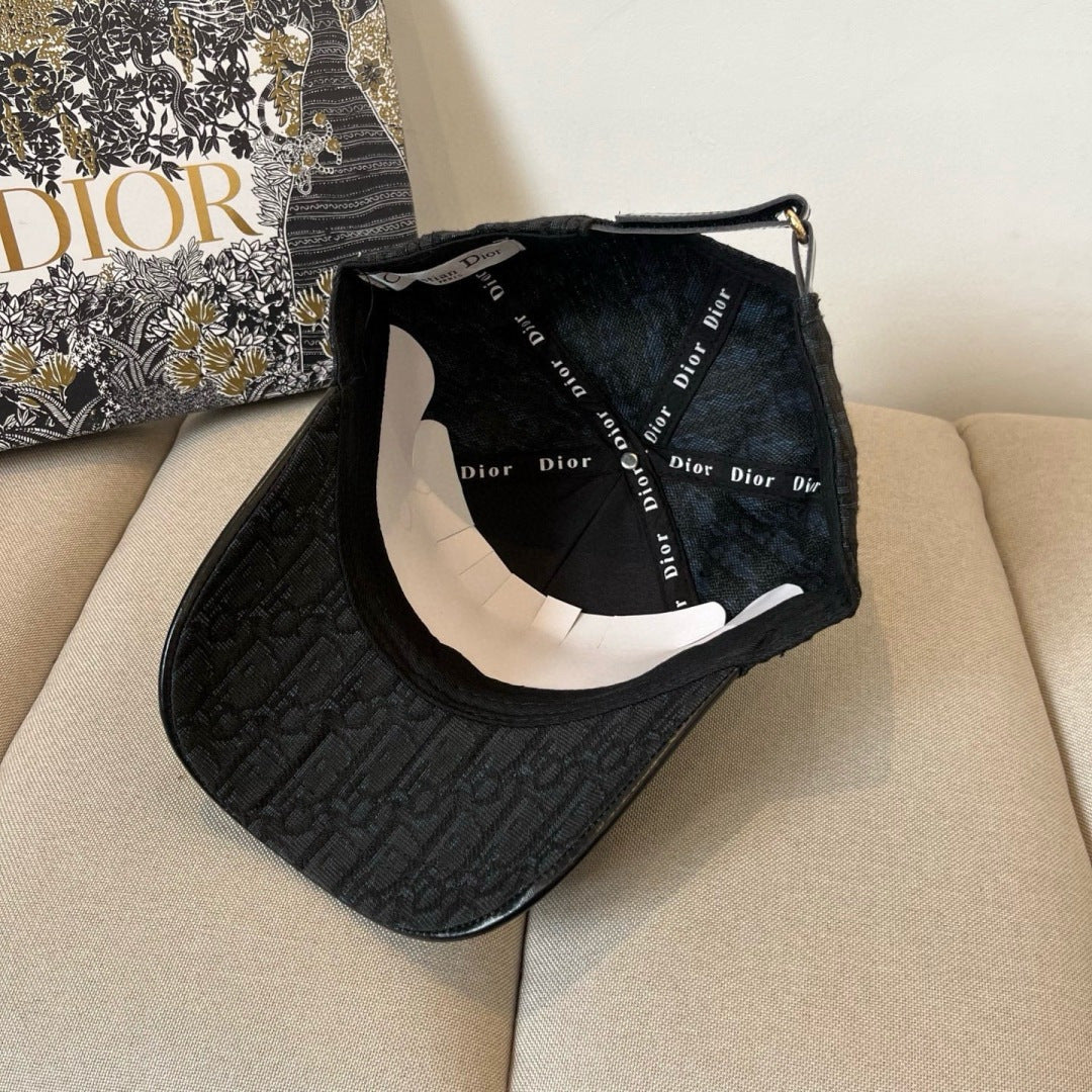 M1R76D11 Fashion hats