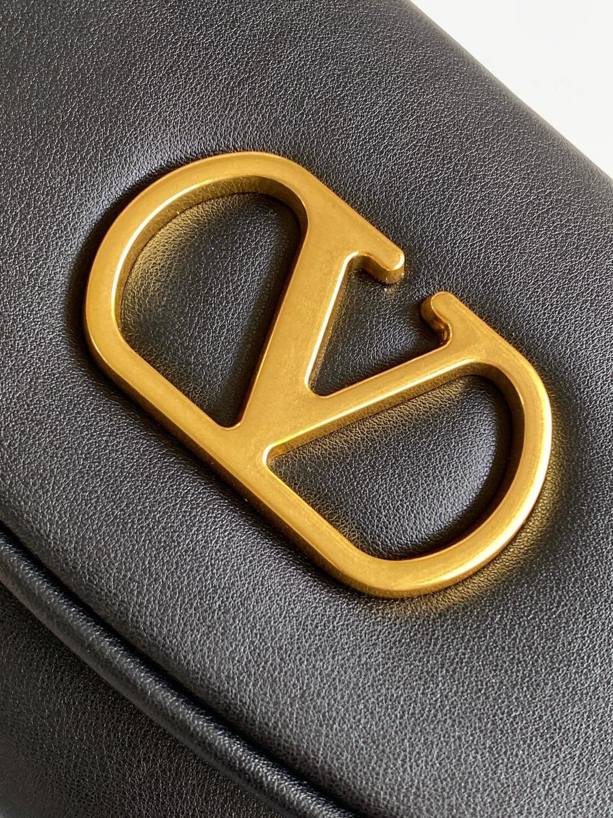 B1R76VL33 Fashion leather bag