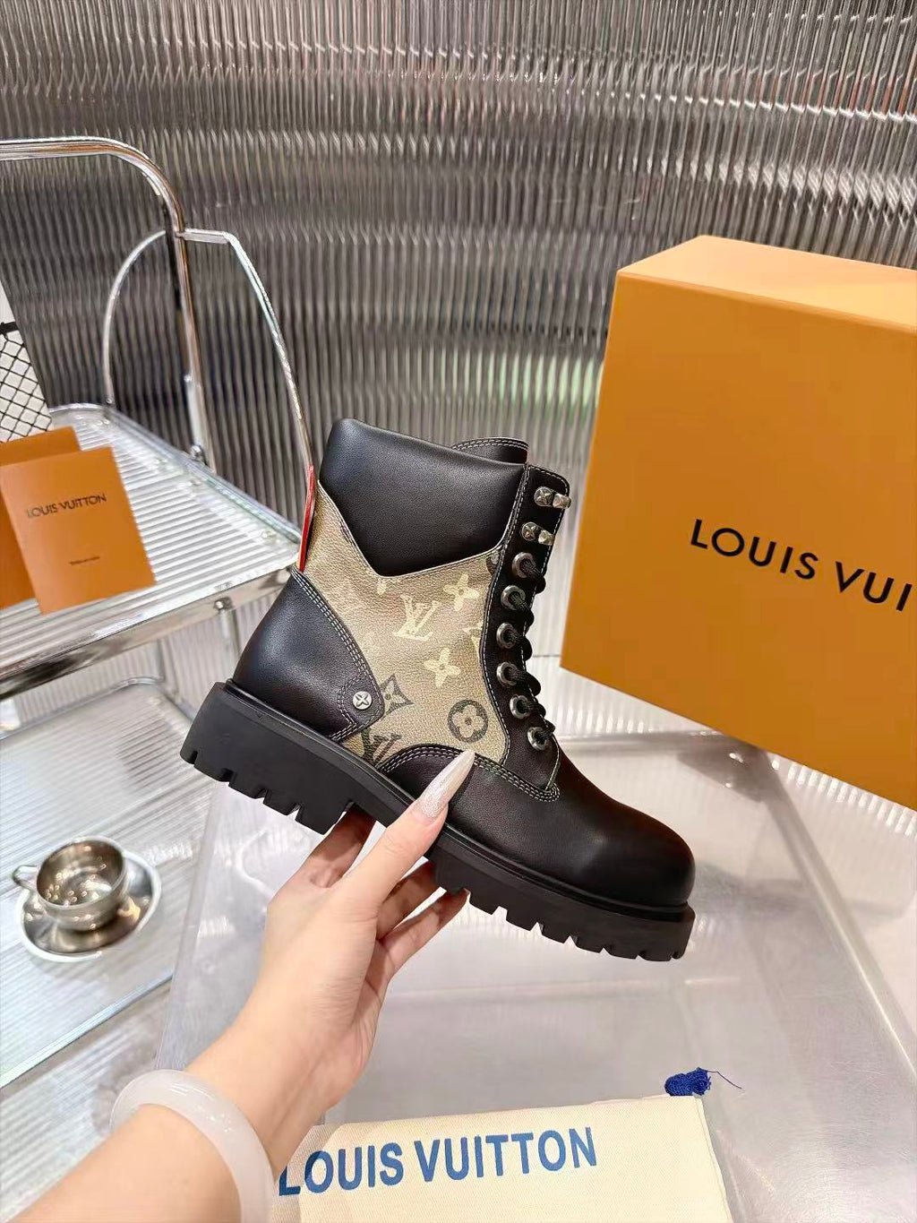 Z2P96E2 Popular high-quality leather shoes